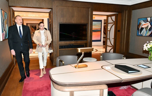Ильхам Алиев и Мехрибан Алиева приняли участие в открытии отеля The Ritz-Carlton Baku - ОБНОВЛЕНО + ФОТО