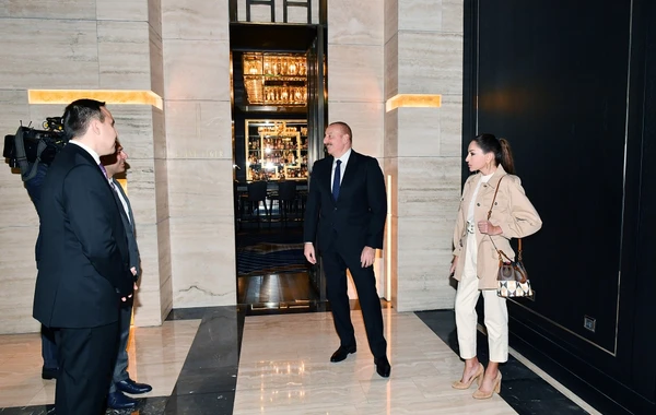 Ильхам Алиев и Мехрибан Алиева приняли участие в открытии отеля The Ritz-Carlton Baku - ОБНОВЛЕНО + ФОТО