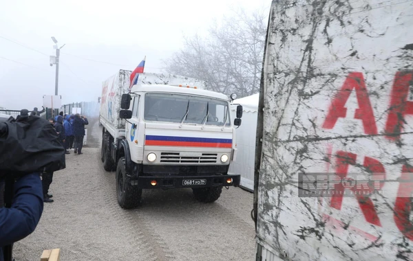 По дороге в Ханкенди беспрепятственно проехали автомобили снабжения миротворцев - ОБНОВЛЕНО + ПРЯМОЙ ЭФИР