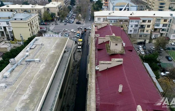 Bakının Fərid Ələkbərov küçəsinin bir hissəsi təmir edilib - FOTO/VİDEO