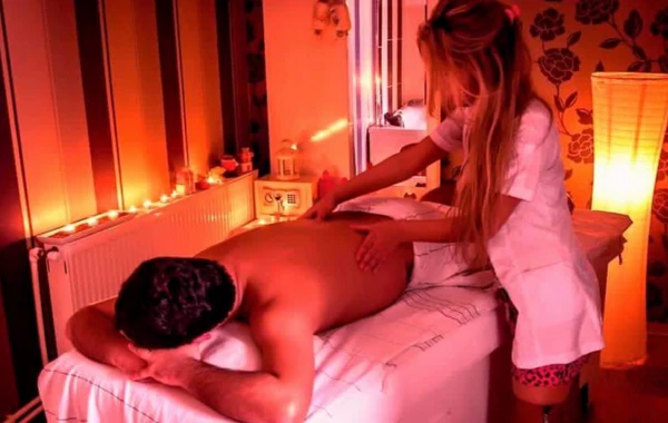 Təyinatı üzrə işləməyən masaj salonu: İntim xidmətlər leqallaşmalıdır, ya saman altından su yeritməyə davam?