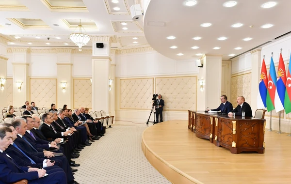 Президенты Азербайджана и Сербии выступили с заявлениями для печати - ФОТО