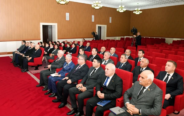 Vasif Talıbovun istefasının qəbul edildiyi iclasdan GÖRÜNTÜLƏR