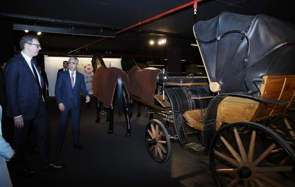 Serbiya Prezidenti Heydər Əliyev Mərkəzi ilə tanış olub - FOTO