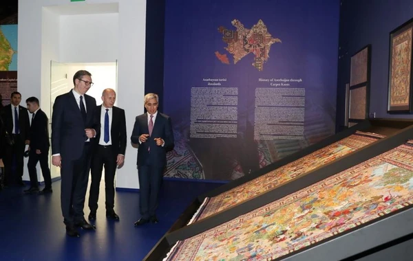 Serbiya Prezidenti Heydər Əliyev Mərkəzi ilə tanış olub - FOTO
