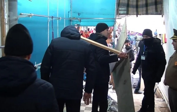 “8-ci kilometr” bazarında pozuntular aşkarlandı - FOTO/VİDEO