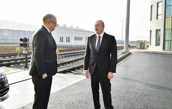 İlham Əliyev “Xocəsən” metro stansiyasının açılışında iştirak edib - YENİLƏNİB - FOTO
