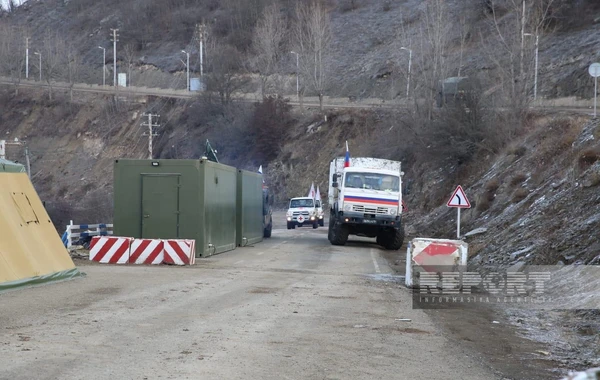 Еще три автомобиля МККК беспрепятственно проехали из Ханкенди в направлении Лачына - ФОТО
