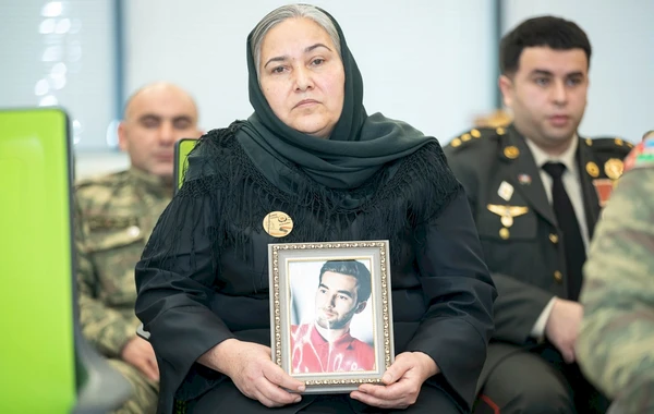 Şəhid ailələri və müharibə ilə əlaqədar əlilliyi olan şəxslərə daha 50 mənzil verildi - FOTO