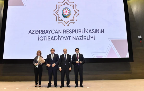 İqtisadiyyat Nazirliyinin təltif olunmuş əməkdaşlarına orden və medallar təqdim edilib - FOTO