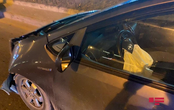 Bakıda "Prius"lar toqquşub, xəsarət alan var - FOTO