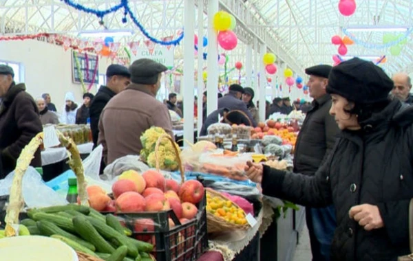 Naxçıvanın mərkəzi bazarında bayram yarmarkası quruldu - QİYMƏTLƏR + FOTO