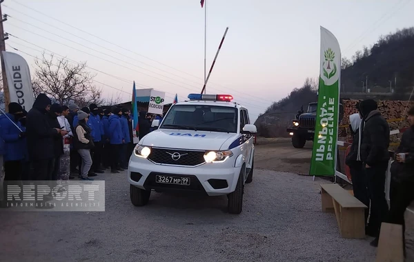 По дороге Ханкенди-Лачын в очередной раз беспрепятственно проехали автомобили снабжения российских миротворцев - ОБНОВЛЕНО + ФОТО