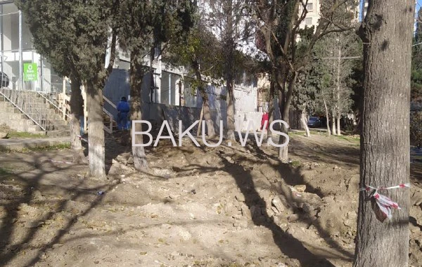 Sakinlər qanunsuz tikintidən şikayətçidir - Rəsmi qurum nə deyir? - FOTO/VİDEO