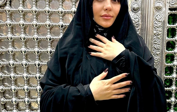 Şəbnəm Tovuzlu ailəsi ilə İranda - FOTO