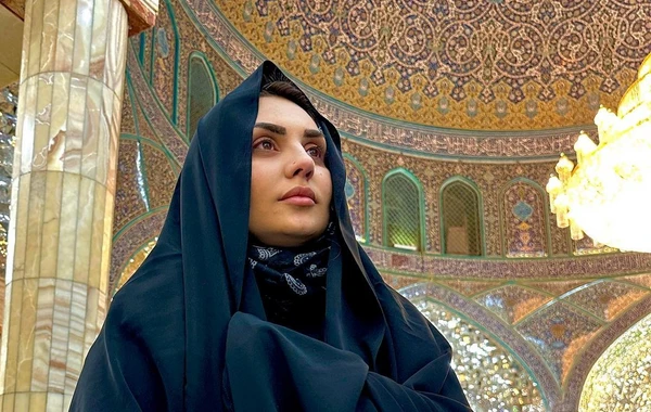 Şəbnəm Tovuzlu ailəsi ilə İranda - FOTO