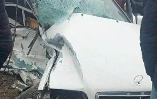 Polis maşını ilə “Mercedes” toqquşdu: Yaralılar var - FOTO/VİDEO