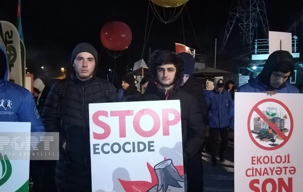 Xankəndi-Laçın yolunda aksiyası davam edir, etirazçılar milli rəqslər oynayırlar - FOTO