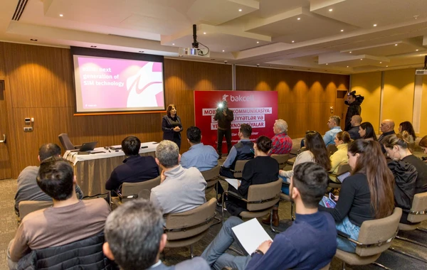 Bakcell jurnalistlər üçün seminar keçirib - FOTO
