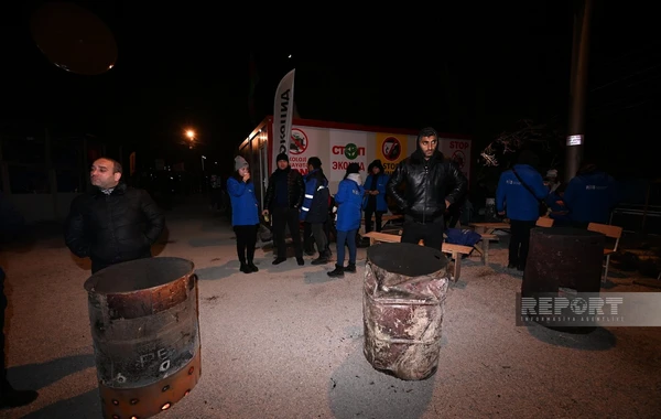 Xankəndi-Laçın yolunda keçirilən etiraz aksiyası axşam saatlarında da davam edir - FOTO