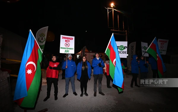 Xankəndi-Laçın yolunda keçirilən etiraz aksiyası axşam saatlarında da davam edir - FOTO