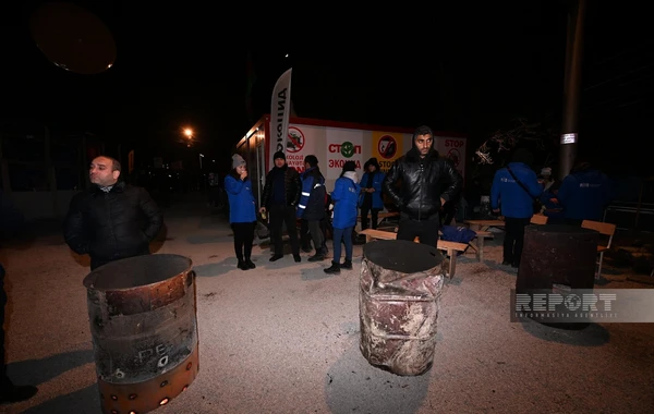 Акция протеста на дороге Ханкенди - Лачын продолжается и в вечерние часы - ФОТО