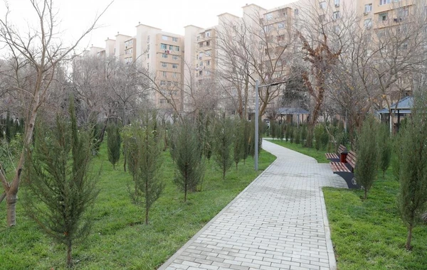 Leyla Əliyeva Bakıda “Bizim həyət” layihəsi çərçivəsində növbəti həyətin açılışında iştirak edib - FOTO