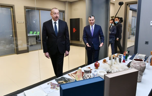 Prezident İlham Əliyev Bakıda 5 saylı DOST Mərkəzinin açılışında iştirak edib - FOTO - YENİLƏNİB