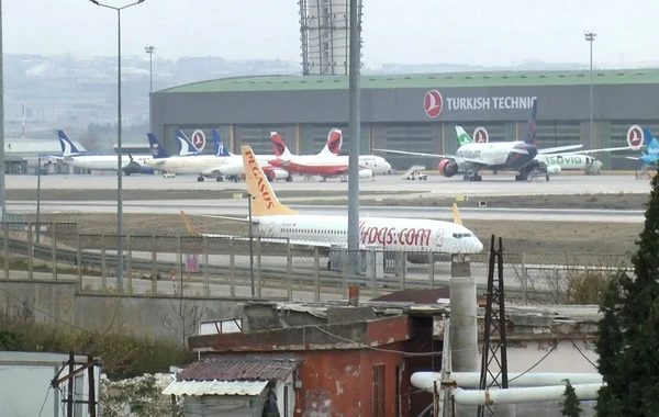 İstanbulda partlayış oldu - Hava limanında uçuşlar dayandırıldı - FOTO