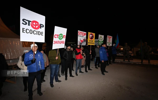 Акция протеста на дороге Ханкенди - Лачын продолжается и в ночные часы - ФОТО