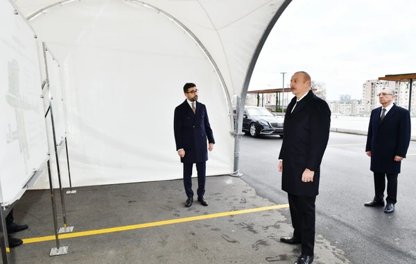 İlham Əliyev Bakıda Mərkəzi Parkın ikinci hissəsinin açılışında iştirak edib - YENİLƏNİB - FOTO
