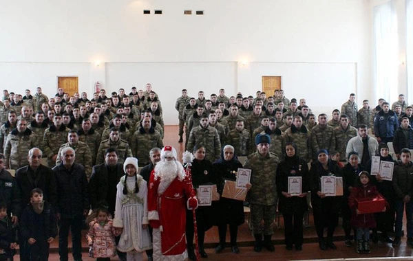 Bayramlar münasibətilə Azərbaycan Ordusunda silsilə tədbirlər keçirilib - FOTO/VİDEO