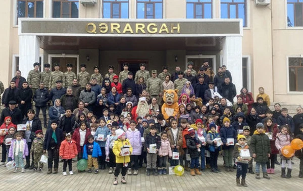 Bayramlar münasibətilə Azərbaycan Ordusunda silsilə tədbirlər keçirilib - FOTO/VİDEO