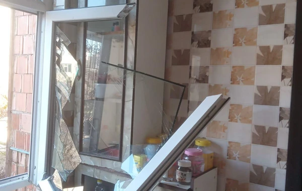 Взрыв в жилом доме в Баку: есть пострадавшие - ВИДЕО