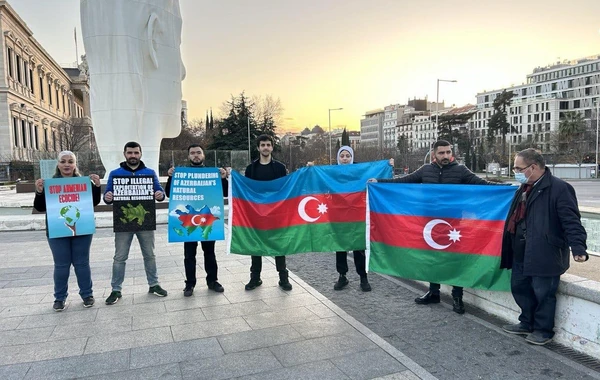 Азербайджанцы протестуют против армянского экотеррора в Мадриде - ФОТО