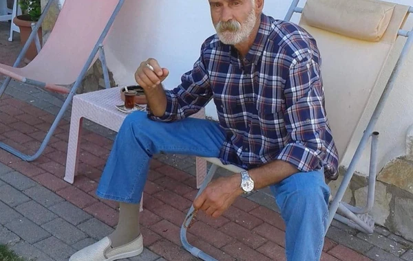 Məşhur modelə ağır itki - Yeni il gecəsi şair atasını itirdi - FOTO
