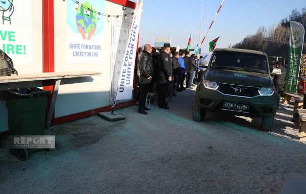Xankəndi-Laçın yolunda sülhməramlıların avtomobillərinin hərəkətinə növbəti dəfə şərait yaradılıb - FOTO