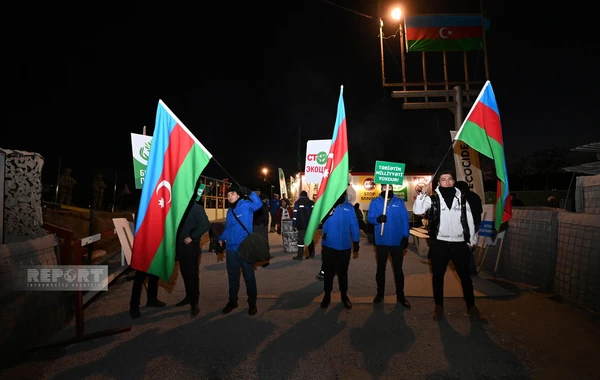 Акция протеста на дороге Ханкенди-Лачын продолжается и в вечерние часы - ФОТО