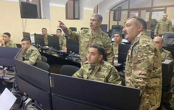Zakir Həsənov Quru Qoşunlarında olaraq müvafiq göstərişlər verib - FOTO