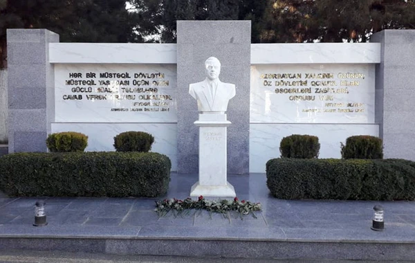 Zakir Həsənov səfərbərlik təminat bazasının döyüş hazırlığını yoxlayıb, tapşırıqlar verib - FOTO/VİDEO