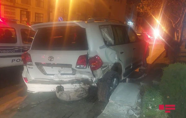Bakıda zəncirvari qəza olub, yaralılar var - FOTO/VİDEO