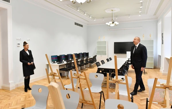 İlham Əliyev və Mehriban Əliyeva Uşaq-Gənclər İnkişaf Mərkəzində yaradılan şəraitlə tanış olublar - FOTO