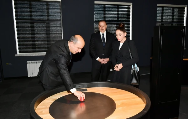 İlham Əliyev və Mehriban Əliyeva “STEAM İnnovasiya Mərkəzi”nin açılışında iştirak ediblər - FOTO
