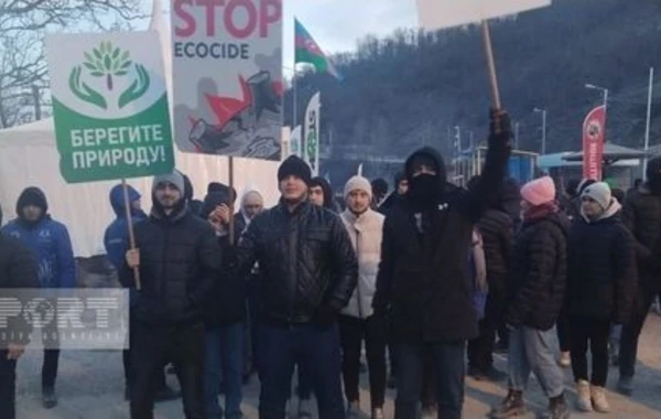 По дороге Ханкенди - Лачын беспрепятственно проехали автомобили МККК - ОБНОВЛЕНО + ФОТО