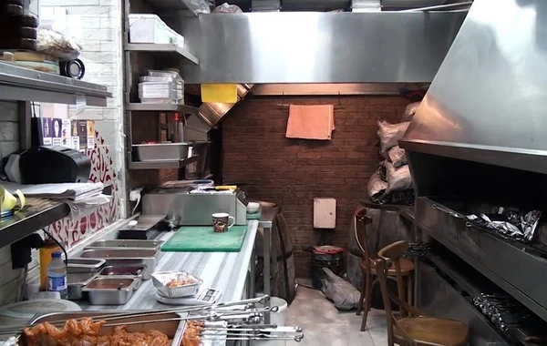 Bakıda bu məşhur restoranın fəaliyyəti dayandırılıb - FOTO/VİDEO