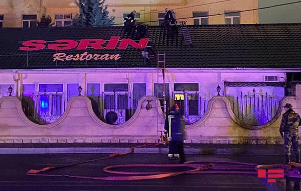 Bakıda qaz borusu partlayıb, yanğın baş verib - FOTO
