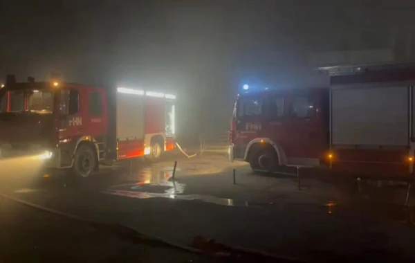 Пожар в торговом центре "Садарак" потушен - ОБНОВЛЕНО-4 + ВИДЕО