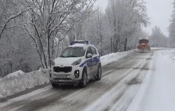 Bu yolda hərəkət tam dayandırıldı - FOTO