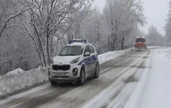 На Агсуинском перевале возобновлено движение транспорта - ОБНОВЛЕНО + ФОТО