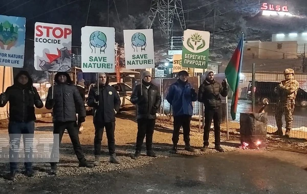 Havanın soyuq olmasına baxmayaraq, Xankəndi-Laçın yolunda aksiya davam edir - FOTO